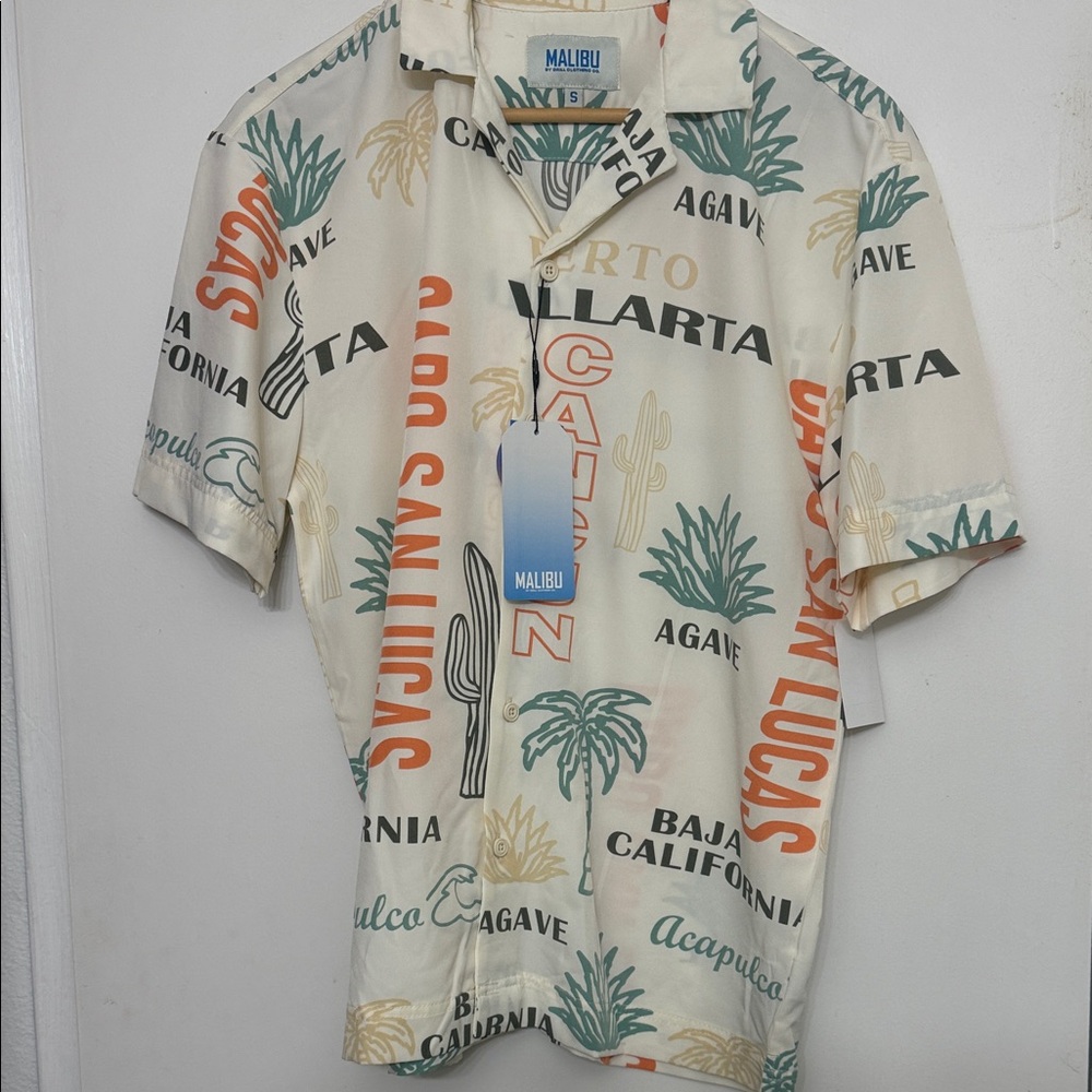 Malibu Cream Multicolor Graphic Men's Shirt and Shorts With Pockets 2-Piece Set